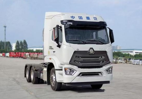 Tractor truck