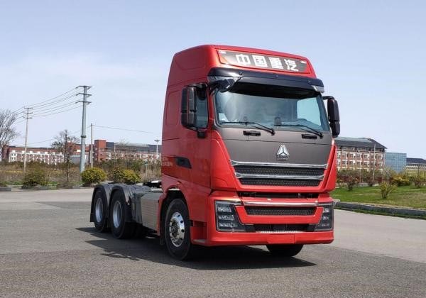 Tractor truck